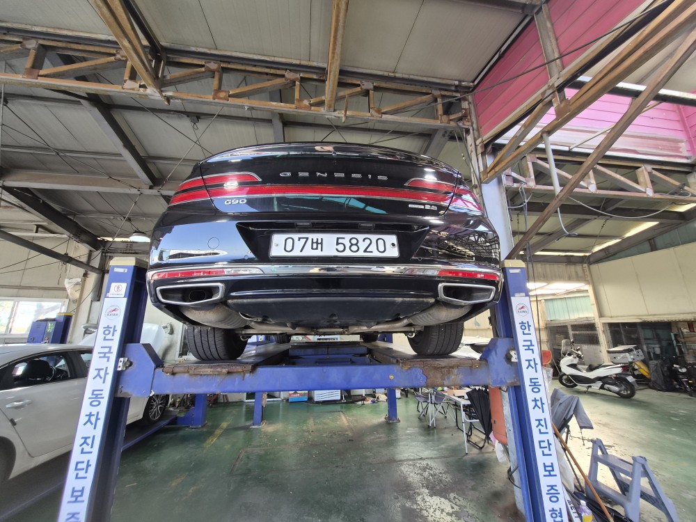 Genesis G90 2019 — inspection photo 2