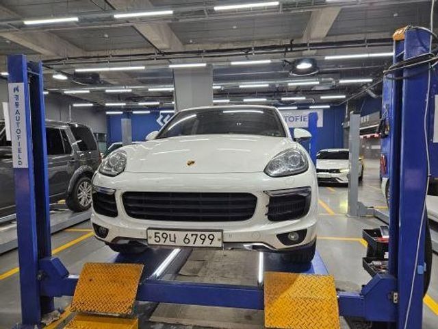Porsche Cayenne 2017 — inspection photo 1
