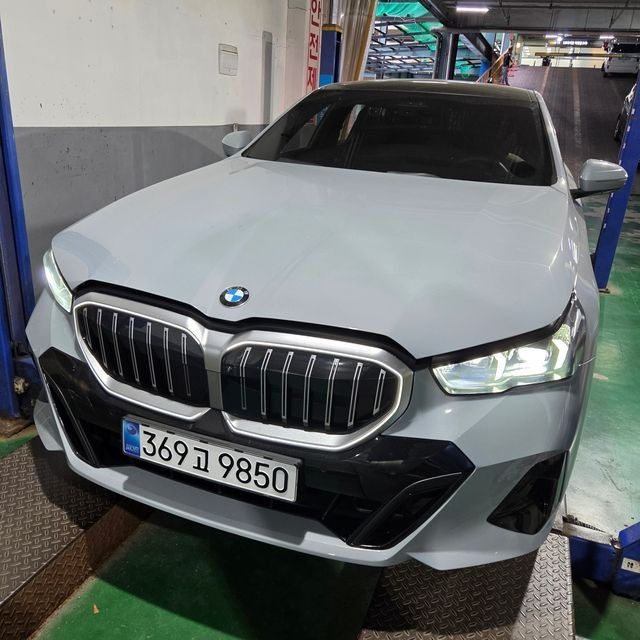 BMW 5-Series 2026 — inspection photo 1