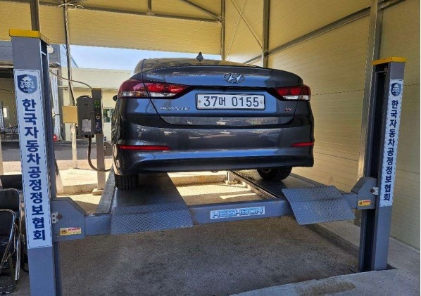 Hyundai AVANTE 2016 — inspection photo 2