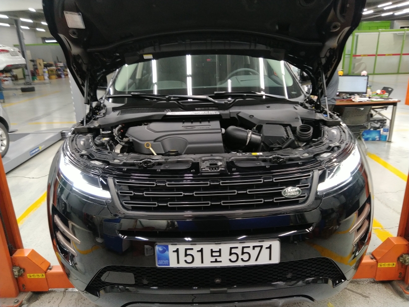Land Rover Range Rover Evoque 2025 — inspection photo 1