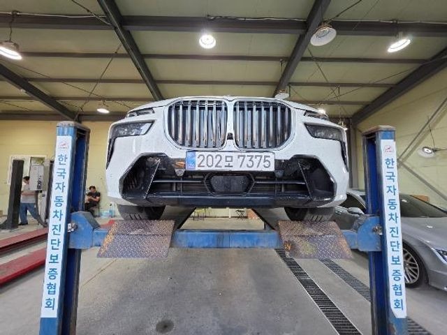BMW X7 2025 — inspection photo 1