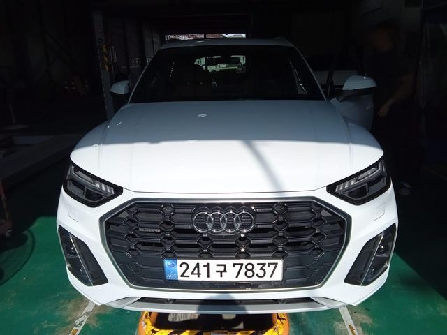 Audi Q5 2023 — inspection photo 1