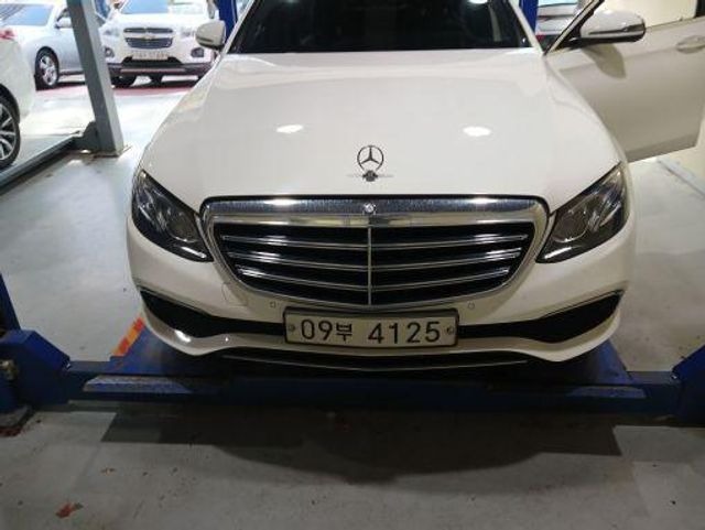 Mercedes-Benz E-Class 2017 — inspection photo 1