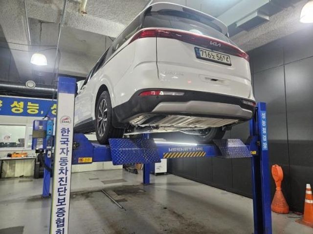 Kia Canival 2023 — inspection photo 2