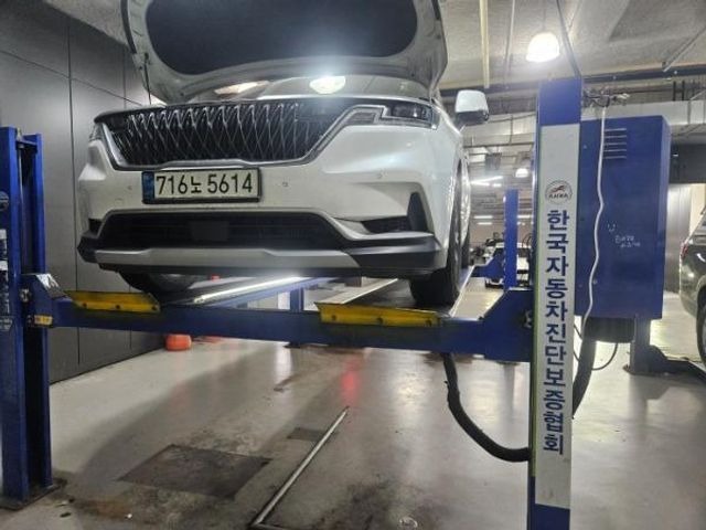 Kia Canival 2023 — inspection photo 1