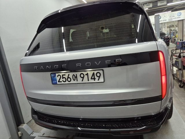 Land Rover Range Rover 2025 — inspection photo 2