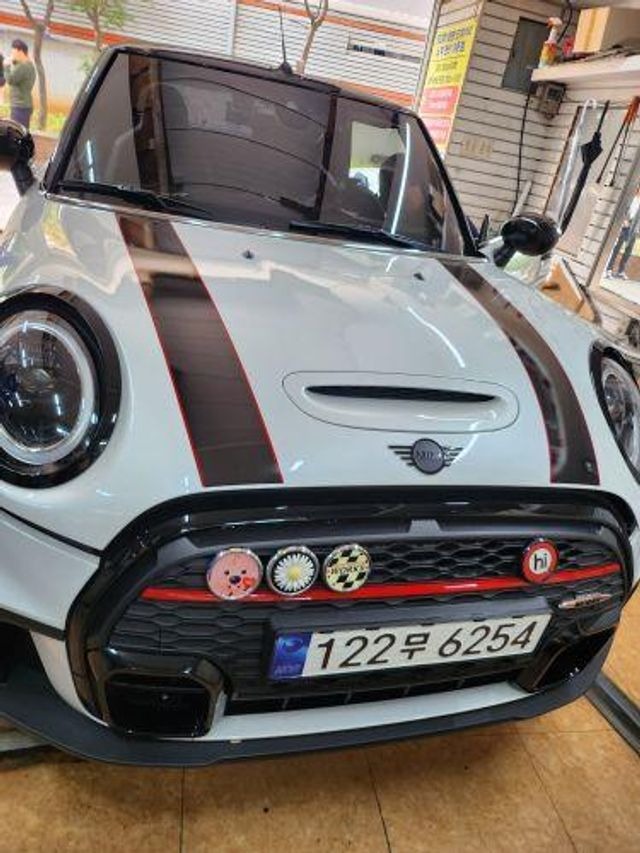 Mini Cooper Convertible 2024 — inspection photo 1