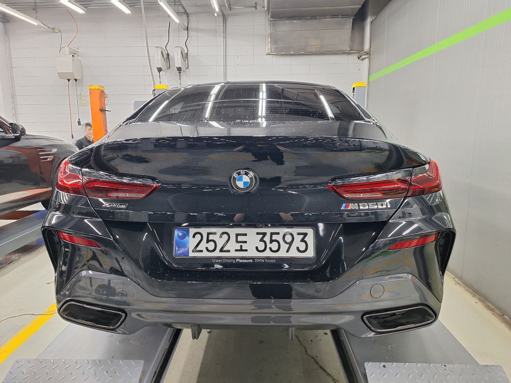 BMW 8-Series 2026 — inspection photo 2