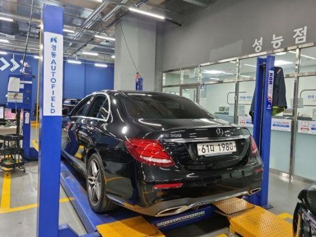 Mercedes-Benz E-Class 2019 — inspection photo 2