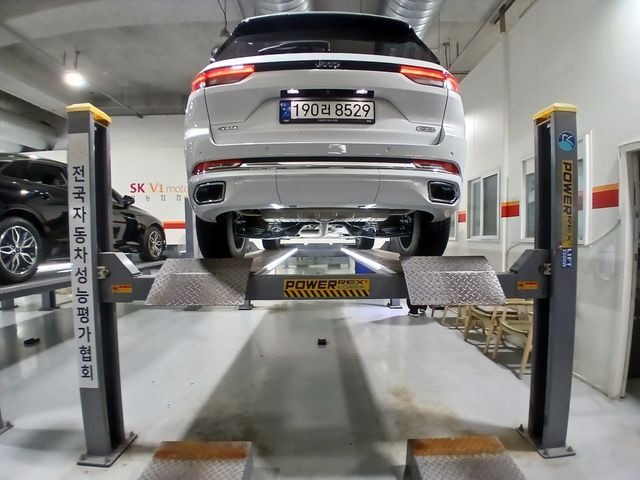 Jeep Cherokee 2023 — inspection photo 2