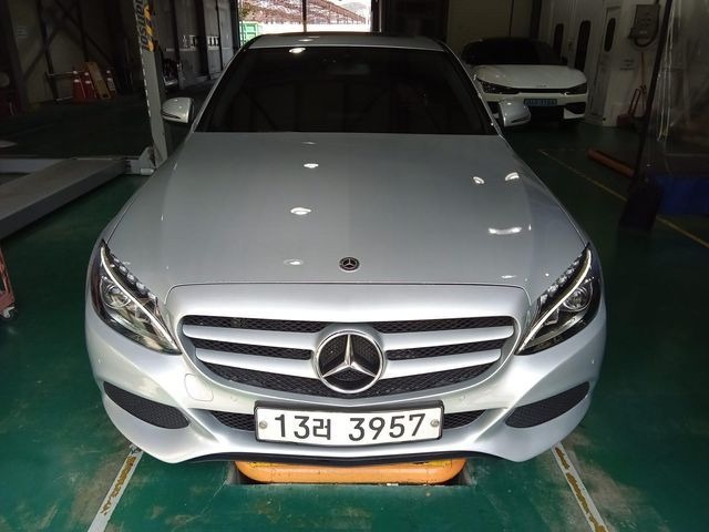 Mercedes-Benz C-Class 2018 — inspection photo 1