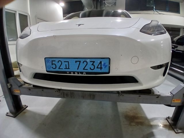 Tesla Model Y 2022 — inspection photo 1