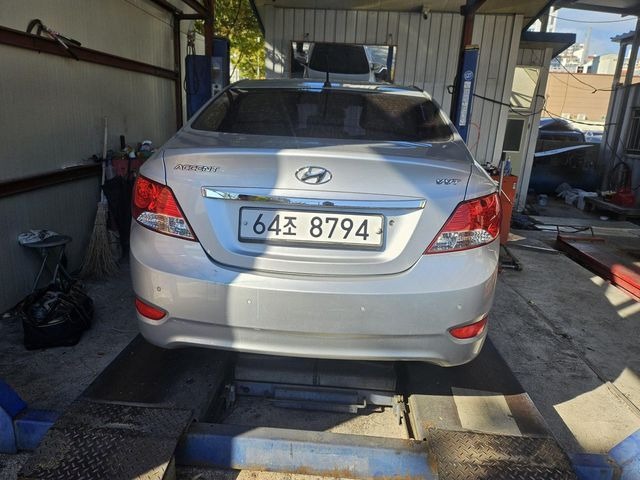 Hyundai Accent 2011 — inspection photo 2