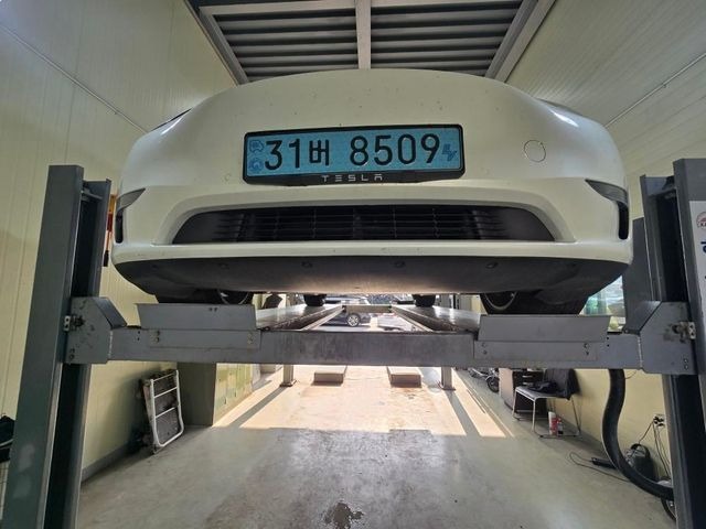 Tesla Model Y 2022 — inspection photo 1