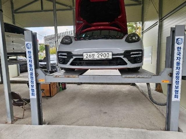 Porsche Panamera 2013 — inspection photo 1