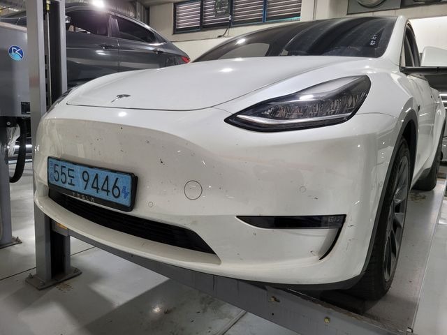 Tesla Model Y 2022 — inspection photo 1