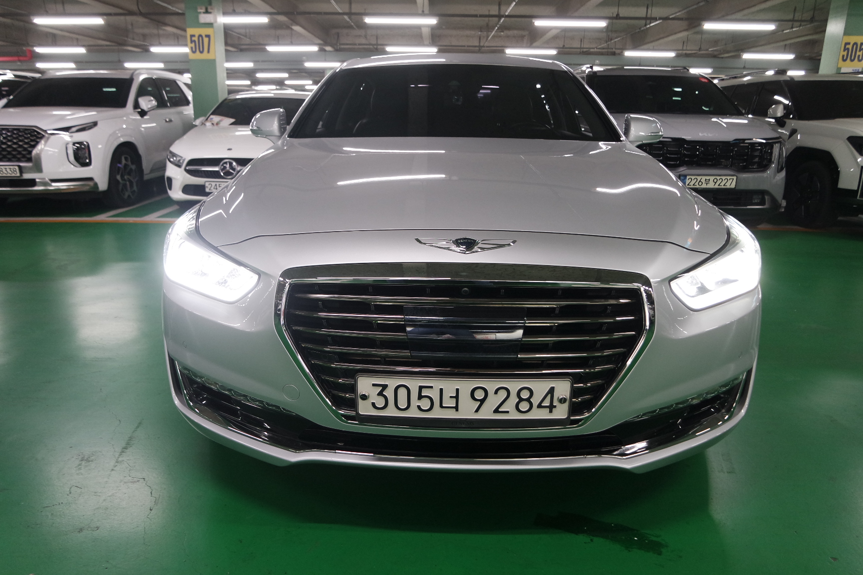 Genesis EQ900 2018 — inspection photo 1
