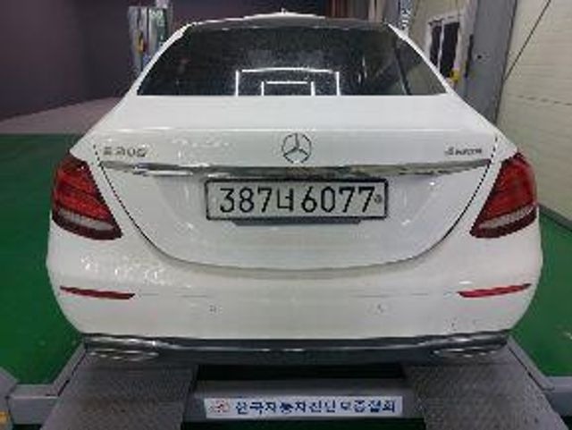 Mercedes-Benz E-Class 2020 — inspection photo 2