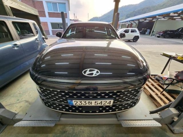 Hyundai Grandeur 2026 — inspection photo 1