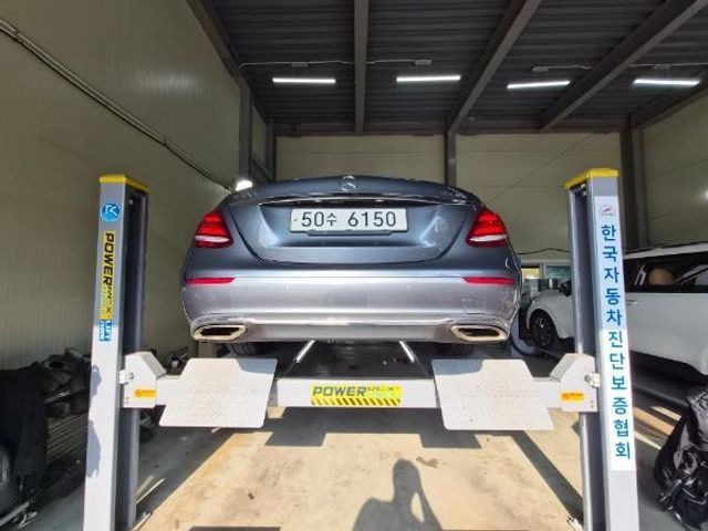 Mercedes-Benz E-Class 2017 — inspection photo 2