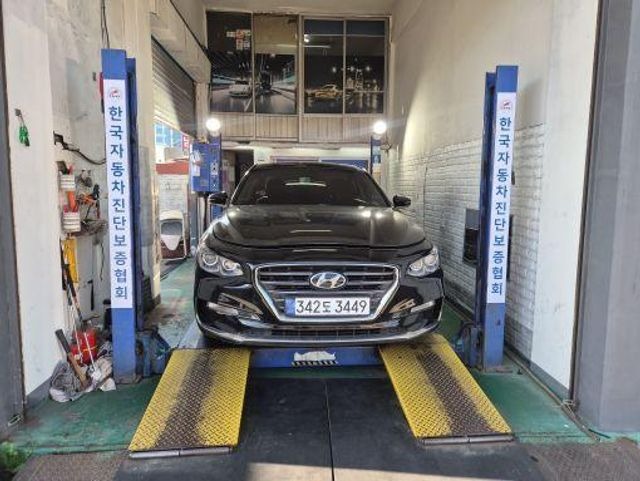 Hyundai Grandeur 2018 — inspection photo 1