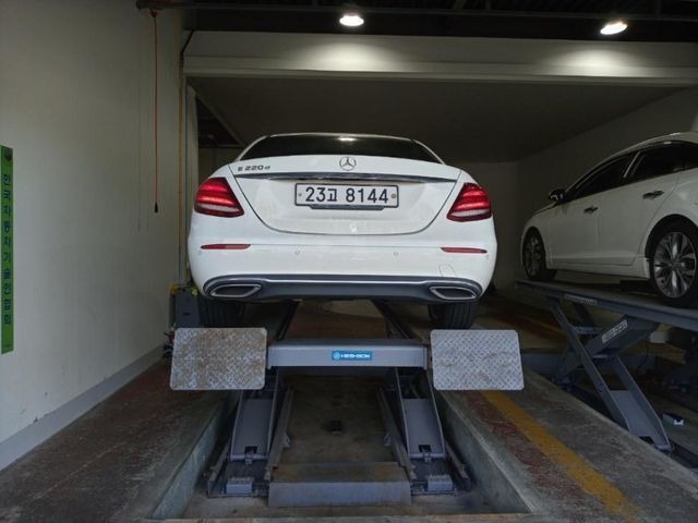Mercedes-Benz E-Class 2017 — inspection photo 2