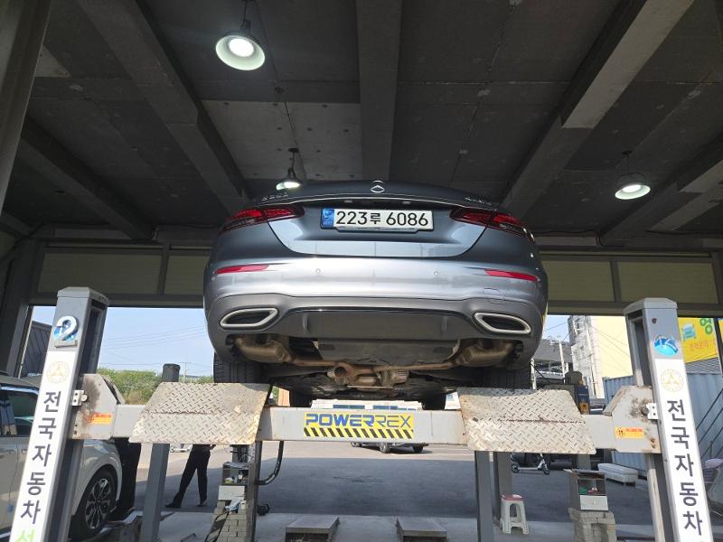 Mercedes-Benz E-Class 2023 — inspection photo 2