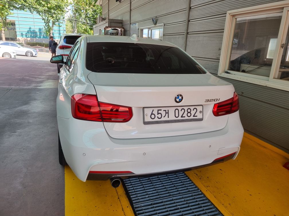 BMW 3-Series 2016 — inspection photo 2