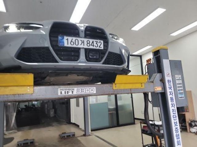 BMW M4 2022 — inspection photo 1