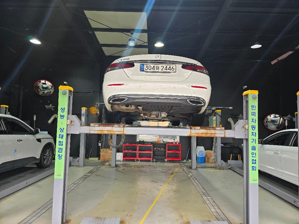 Mercedes-Benz E-Class 2021 — inspection photo 2