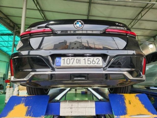 BMW 7-Series 2023 — inspection photo 2