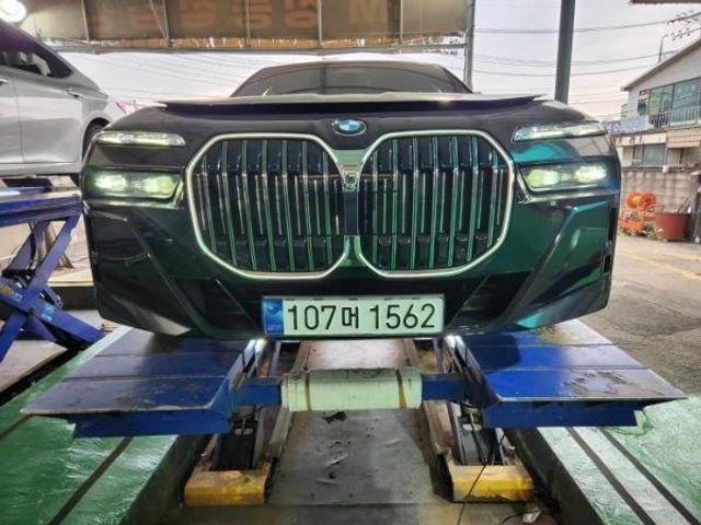 BMW 7-Series 2023 — inspection photo 1