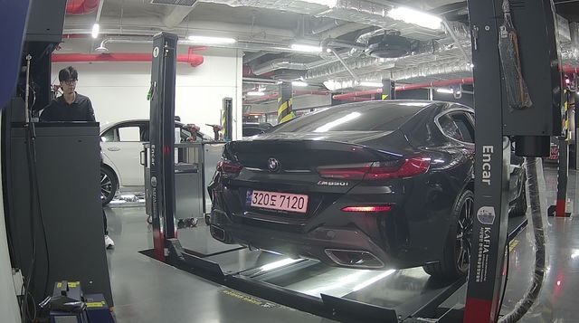 BMW 8-Series 2023 — inspection photo 2