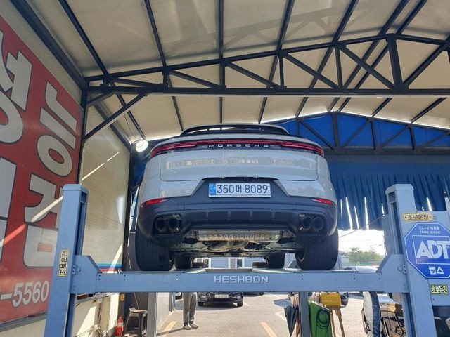 Porsche Cayenne 2024 — inspection photo 2