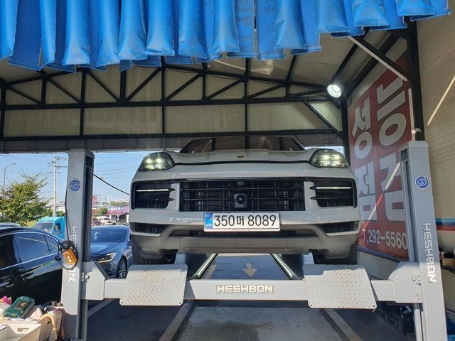 Porsche Cayenne 2024 — inspection photo 1