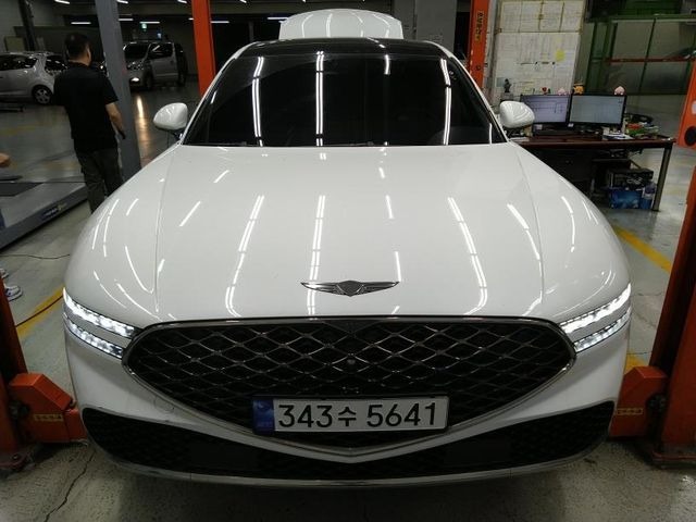 Genesis G90 2022 — inspection photo 1