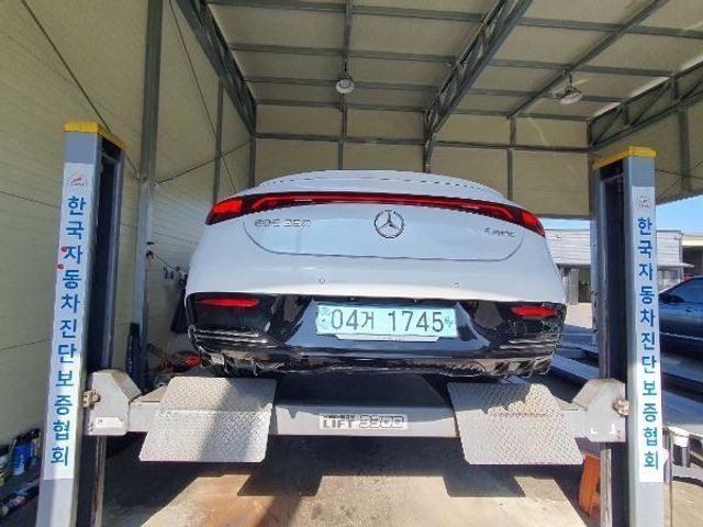 Mercedes-Benz EQE 2023 — inspection photo 2