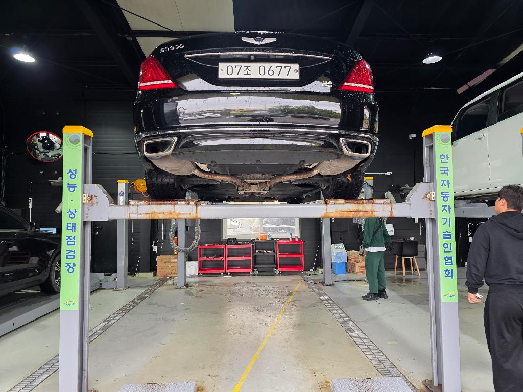 Genesis EQ900 2016 — inspection photo 2