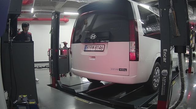Hyundai Staria 2025 — inspection photo 2