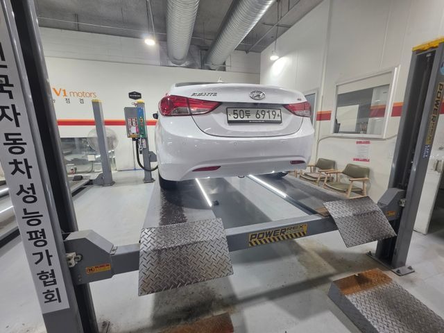 Hyundai AVANTE 2014 — inspection photo 2