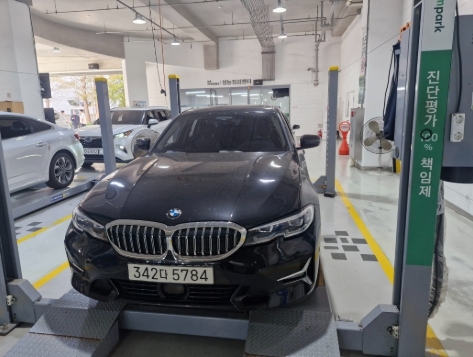 BMW 3-Series 2021 — inspection photo 1