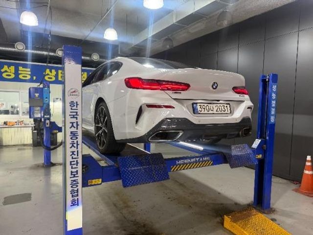BMW 8-Series 2021 — inspection photo 2