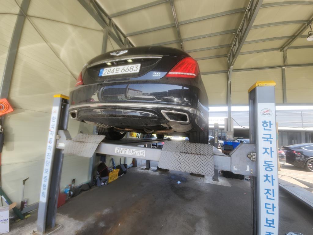 Genesis EQ900 2016 — inspection photo 2
