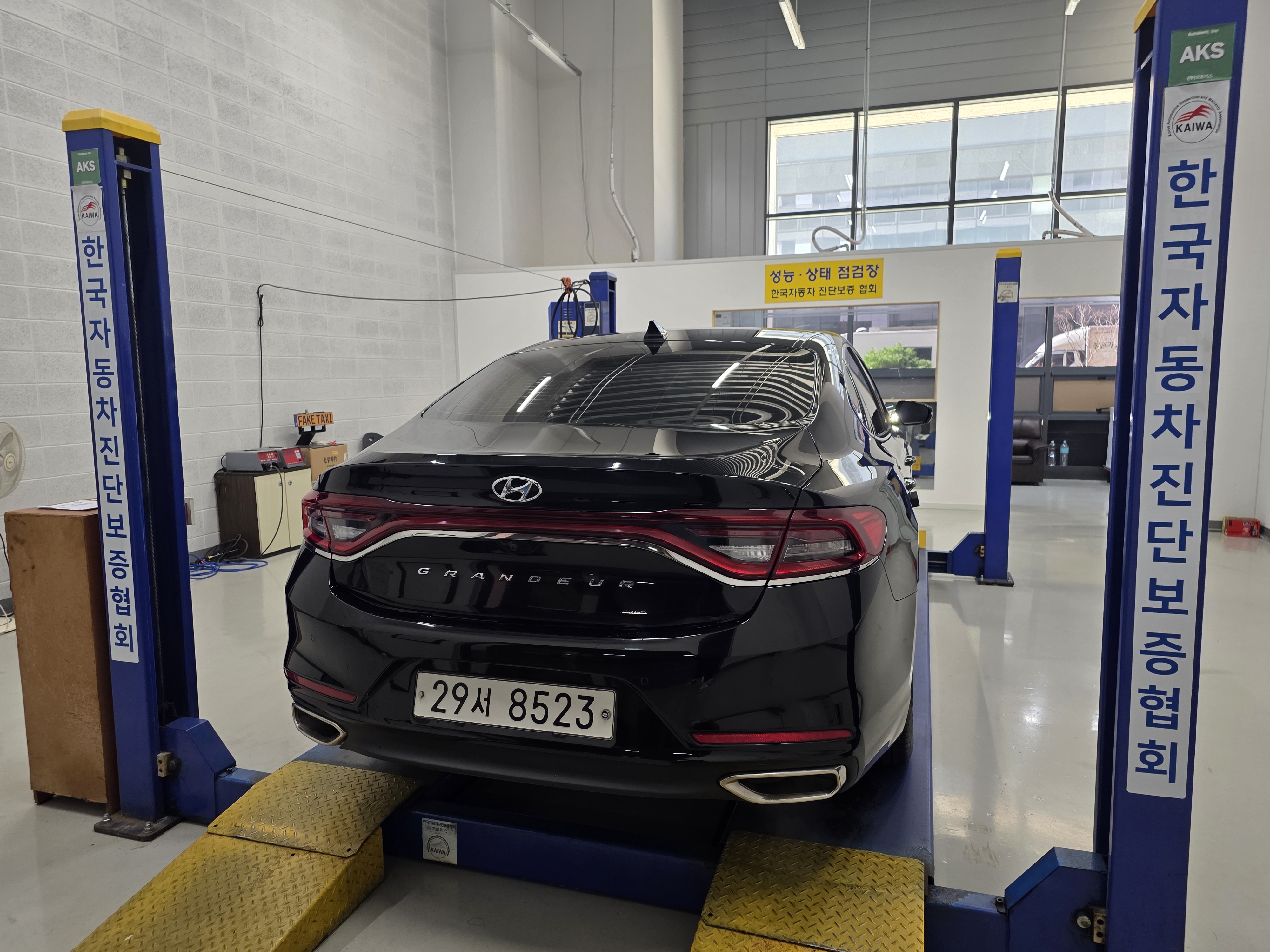 Hyundai Grandeur 2018 — inspection photo 2