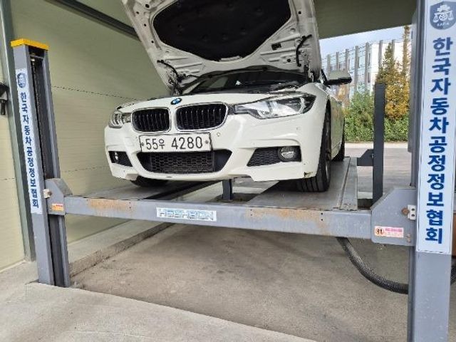 BMW 3-Series 2018 — inspection photo 1