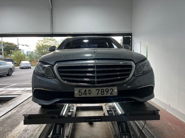Mercedes-Benz E-Class 2018 — inspection photo 1