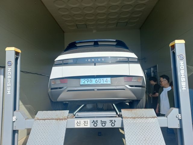 Hyundai Ioniq5 2022 — inspection photo 2