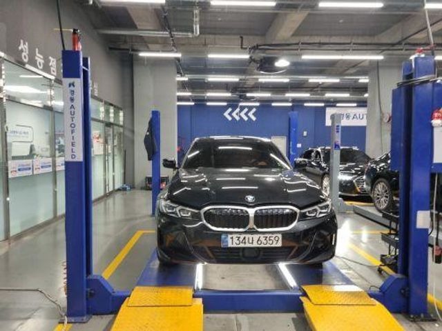 BMW 3-Series 2024 — inspection photo 1