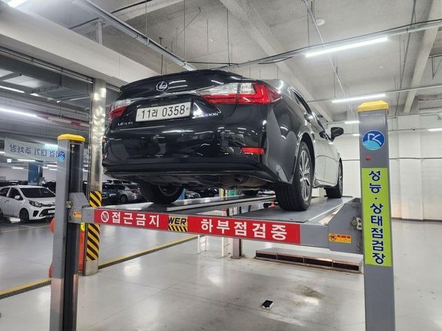 Lexus ES 2017 — inspection photo 2